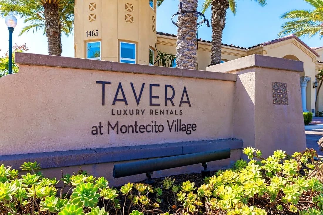Tavera — view 2